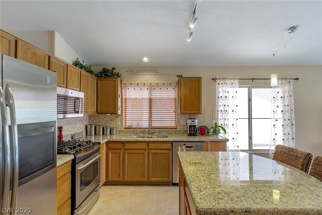 5128 Fall Meadows Avenue Las Vegas, NV 89130 - Photo 4 of 22