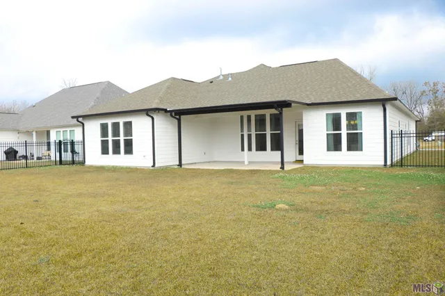 $368,000 | 39223 Canopy Court, Gonzales, LA 70737