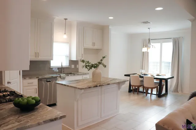 $368,000 | 39223 Canopy Court, Gonzales, LA 70737