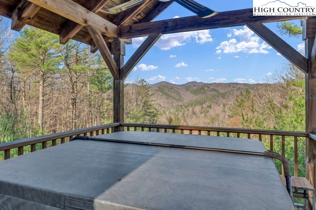 801 Wagon Ridge Road Ferguson, NC 28624 - Photo 11 of 44 a view of balcony with city view