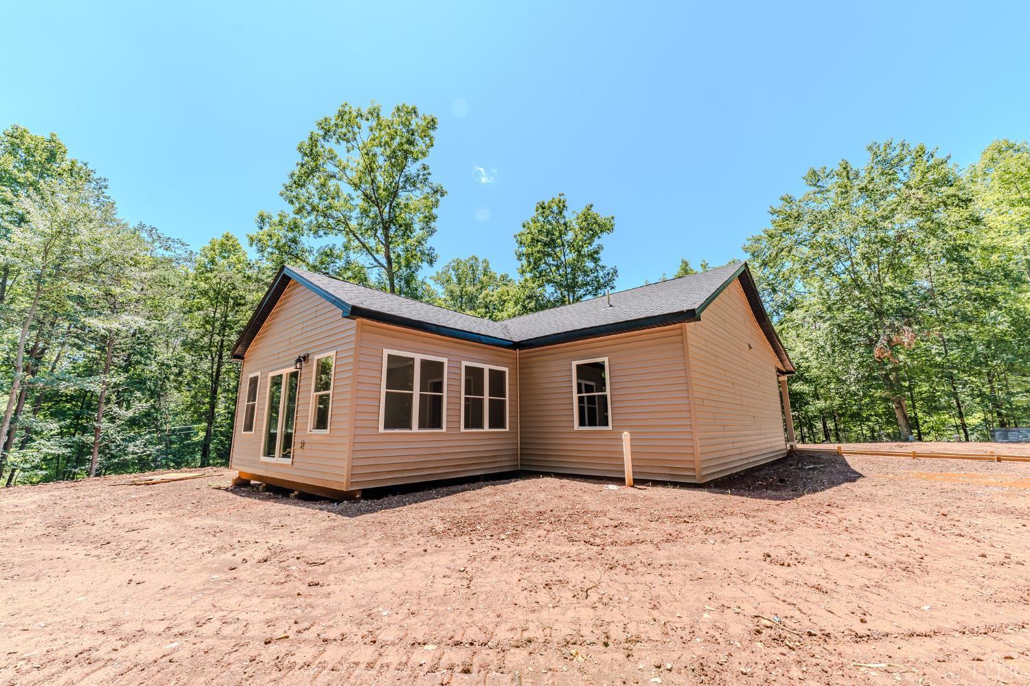 109 Tosh Lane Goodview, VA 24095 - Photo 6 of 32