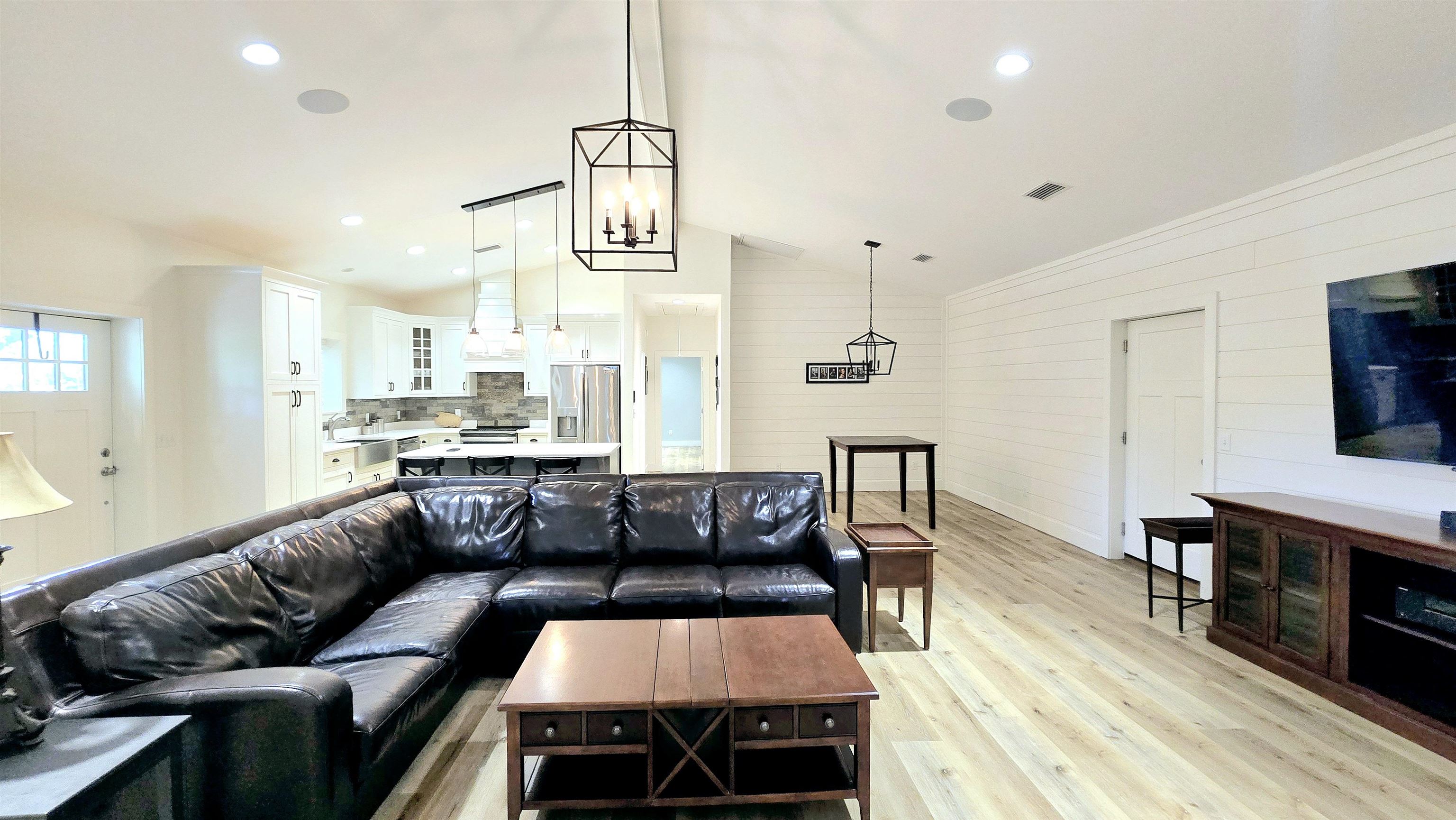 12437 Charlie Head Road Stapleton, AL 36578 - Photo 4 of 35 Living Room