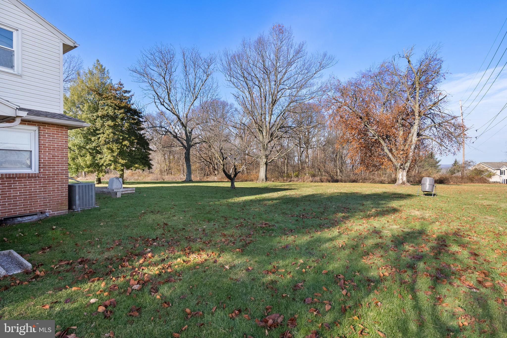 135 Ridge Road Spring City, PA 19475 - Photo 39 of 42 Side yard