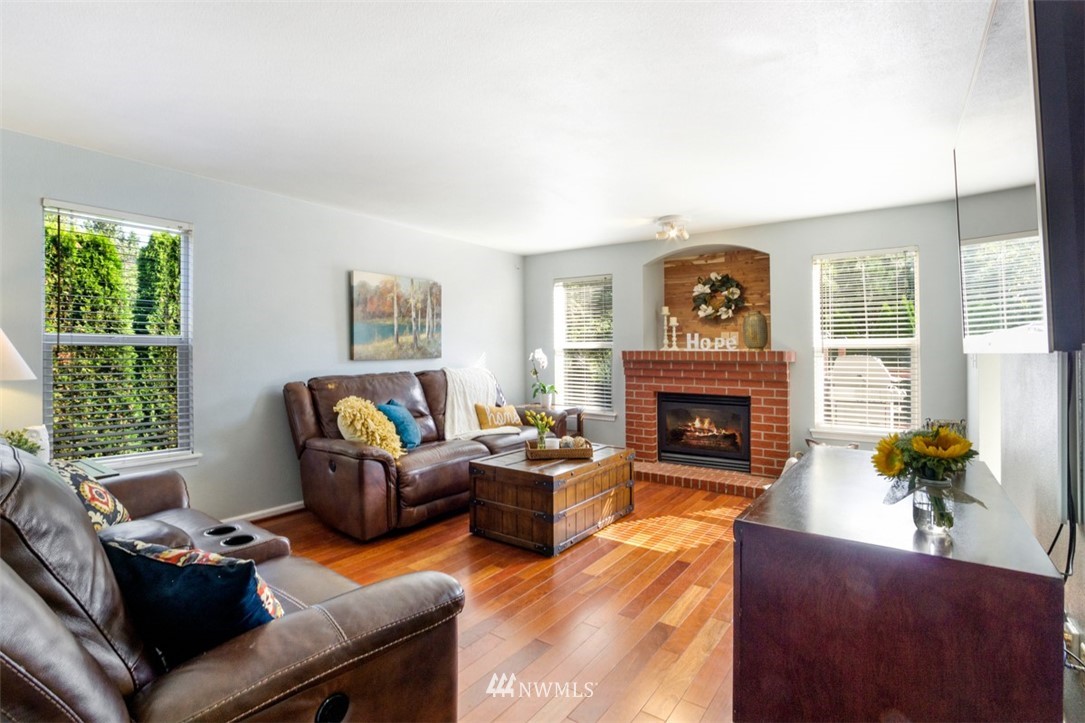 23806 125th Place Southeast Kent, WA 98031 - Photo 4 of 25