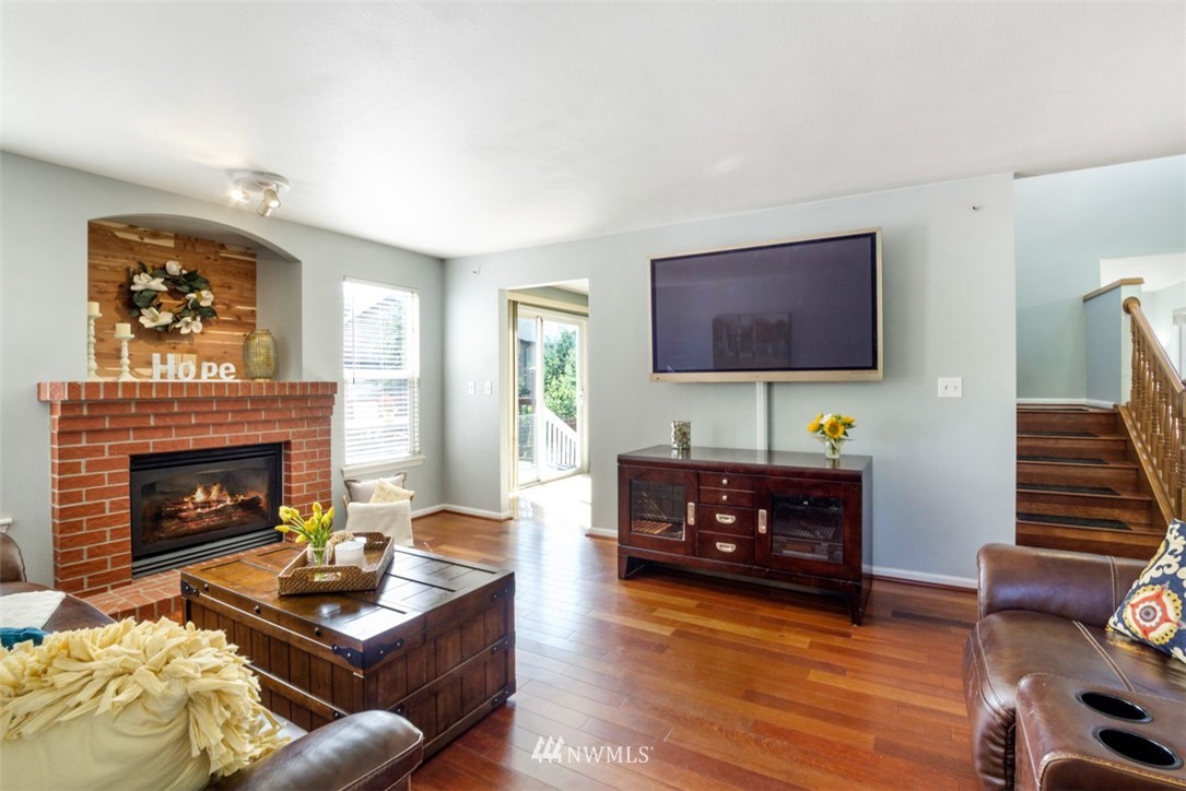 23806 125th Place Southeast Kent, WA 98031 - Photo 5 of 25