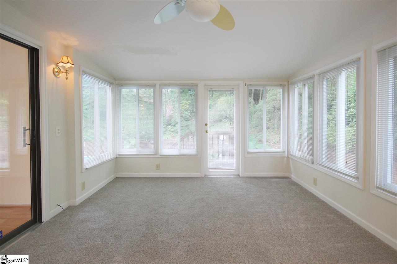 204 Hillandale Road Seneca, SC 29672 - Photo 11 of 36 Gallery Image 11