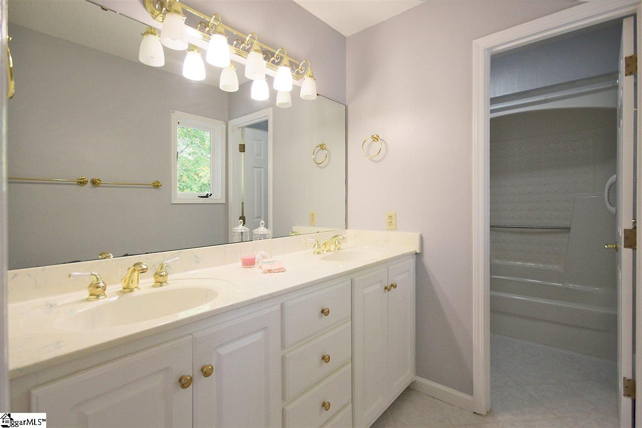 204 Hillandale Road Seneca, SC 29672 - Photo 20 of 36 Gallery Image 20