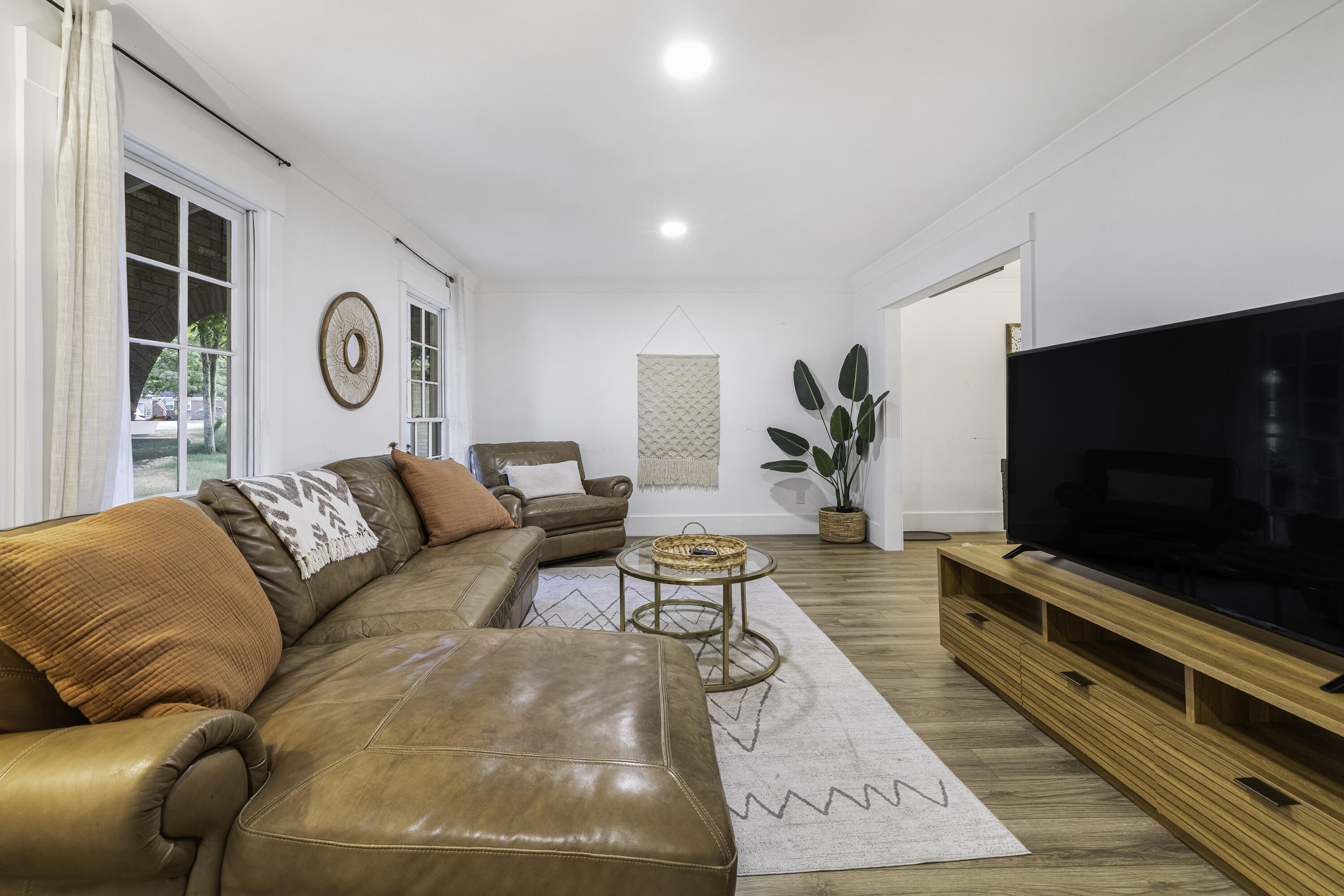 1036_Yeamans_Hall_Rd-16[1]