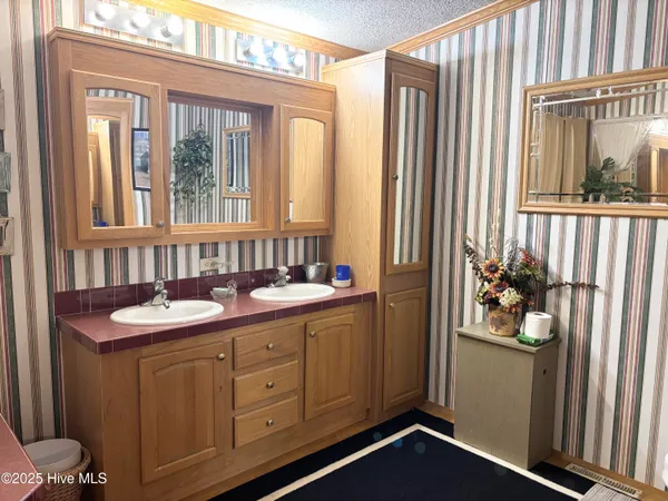 $275,000 | 371 Maysville Lane, Tar Heel, NC 28392