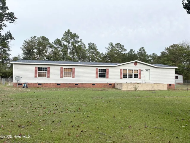 $275,000 | 371 Maysville Lane, Tar Heel, NC 28392