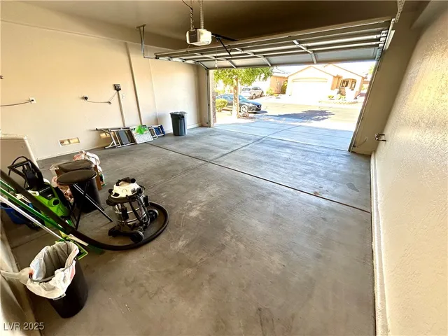 $1,838 | 6167 Saddle Horse Avenue, Las Vegas, NV 89122