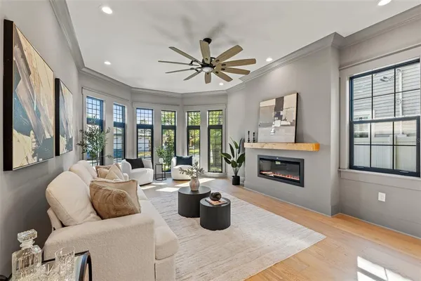 $1,999,999 | 807 West Park Avenue, Tampa, FL 33602