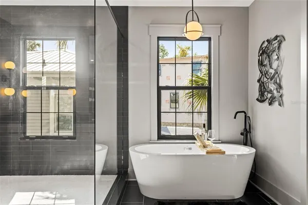 $1,999,999 | 807 West Park Avenue, Tampa, FL 33602