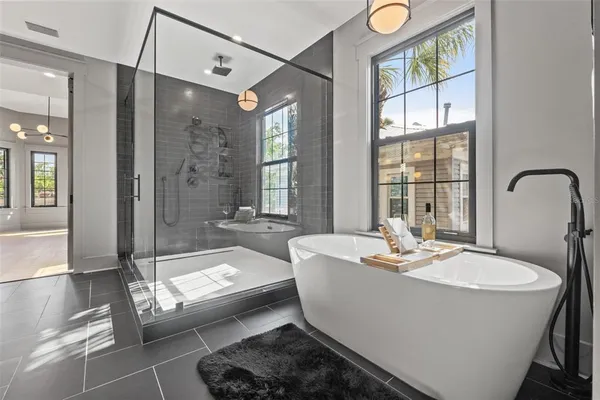 $1,999,999 | 807 West Park Avenue, Tampa, FL 33602