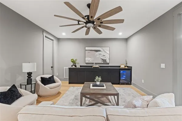 $1,999,999 | 807 West Park Avenue, Tampa, FL 33602