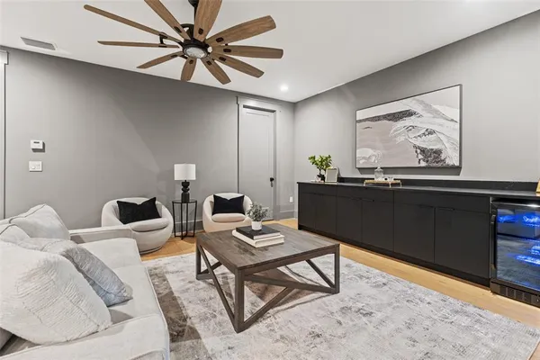 $1,999,999 | 807 West Park Avenue, Tampa, FL 33602