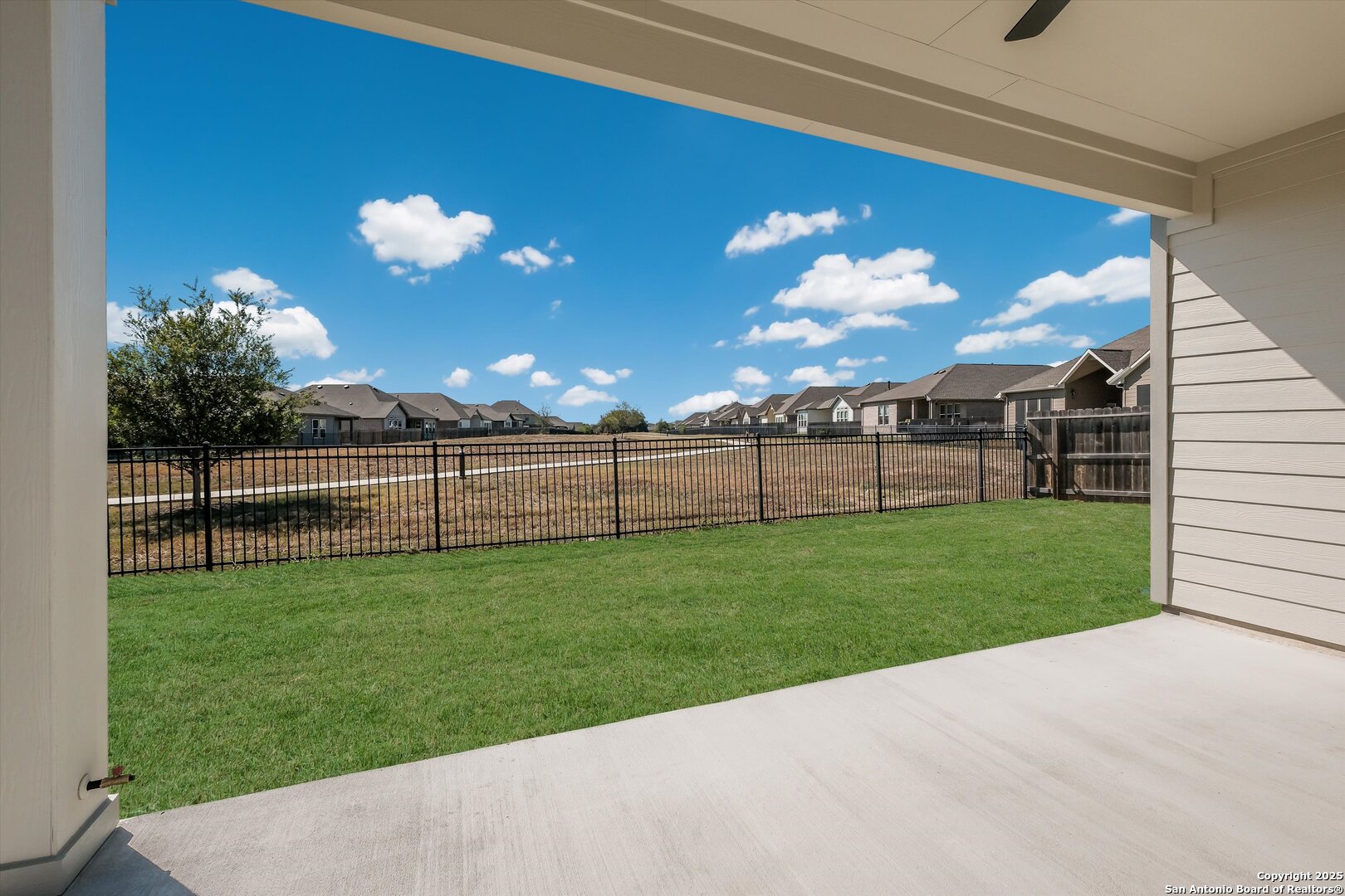 524 Foxbrook Way Cibolo, TX 78108 - Photo 11 of 18
