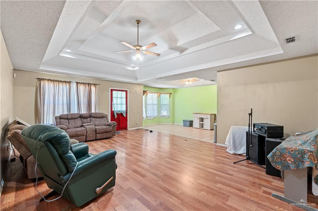 1614 Grovewood Road Mission, TX 78573 - Photo 3 of 19