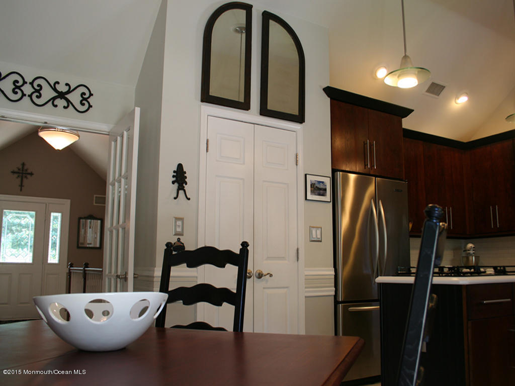 117 South Cooks Bridge Road Jackson, NJ 08527 - Photo 12 of 56 Kitchen-Mirrors