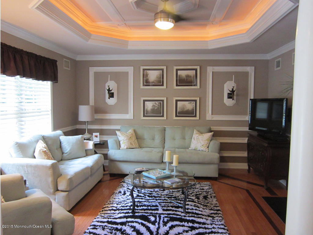 117 South Cooks Bridge Road Jackson, NJ 08527 - Photo 6 of 56 Living-Room1
