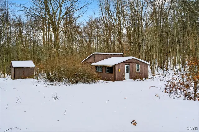 $395,000 | 62 Co Rte 85, Granby, NY 13069