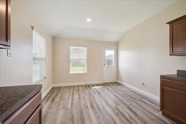 $2,150 | 3129 Sun Terrace Lane, Dickinson, TX 77539