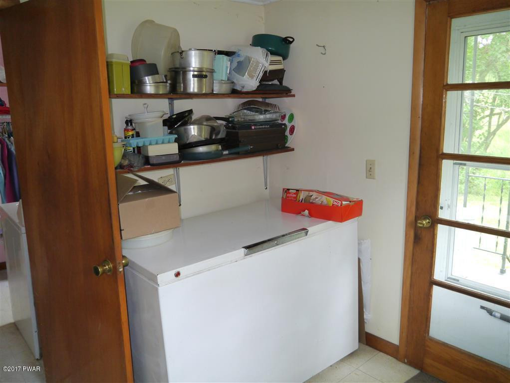 1252 Scott Center Road Susquehanna, PA 18847 - Photo 17 of 34 Back/Mud Room