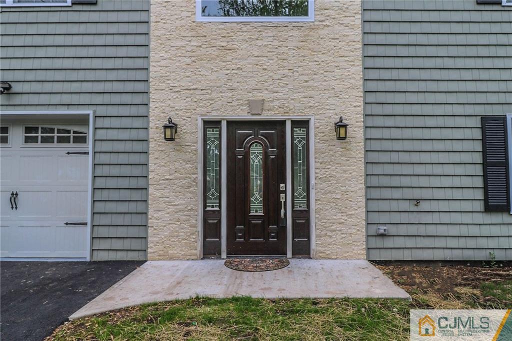 64 Winthrop Road Edison, NJ 08817 - Photo 2 of 24