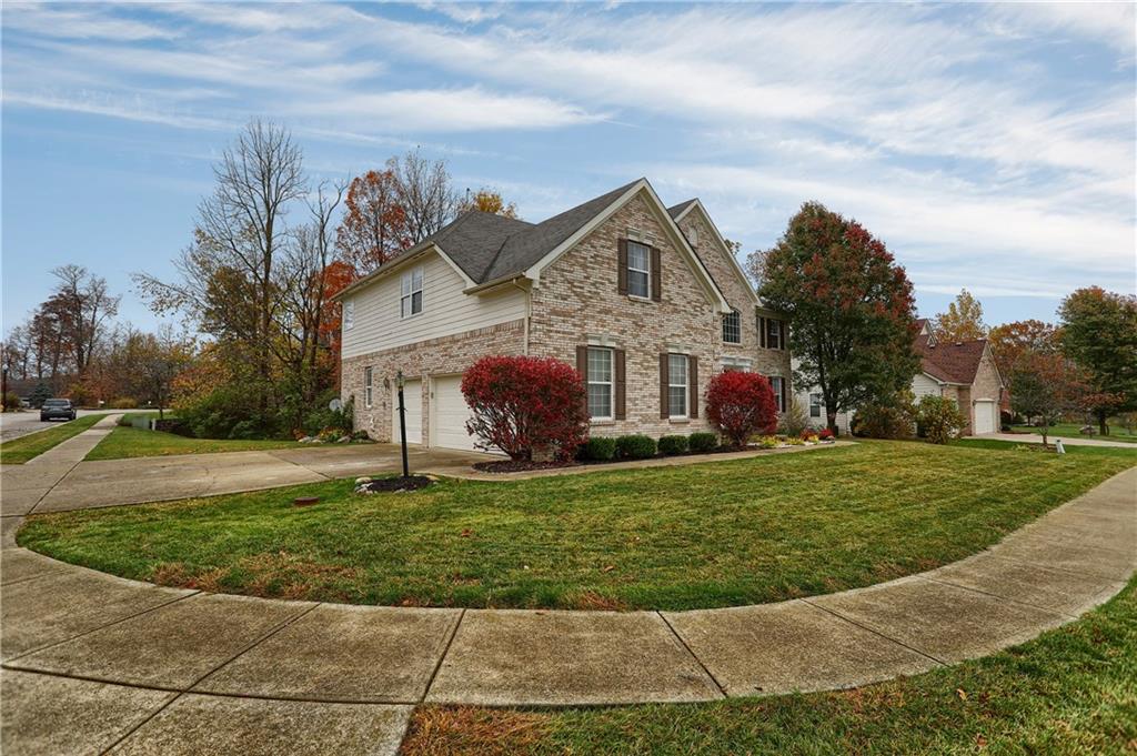 6445 Harrison Ridge Boulevard Indianapolis, IN 46236 - Photo 3 of 58 Gallery Image 3