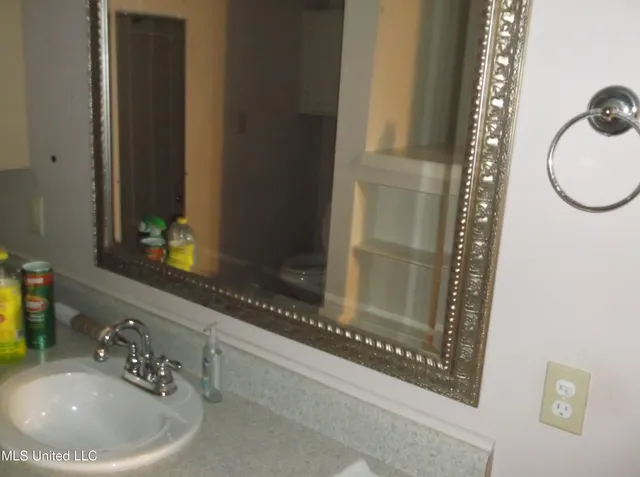 $149,000 | 2113 Summit Holmesville Road, McComb, MS 39648