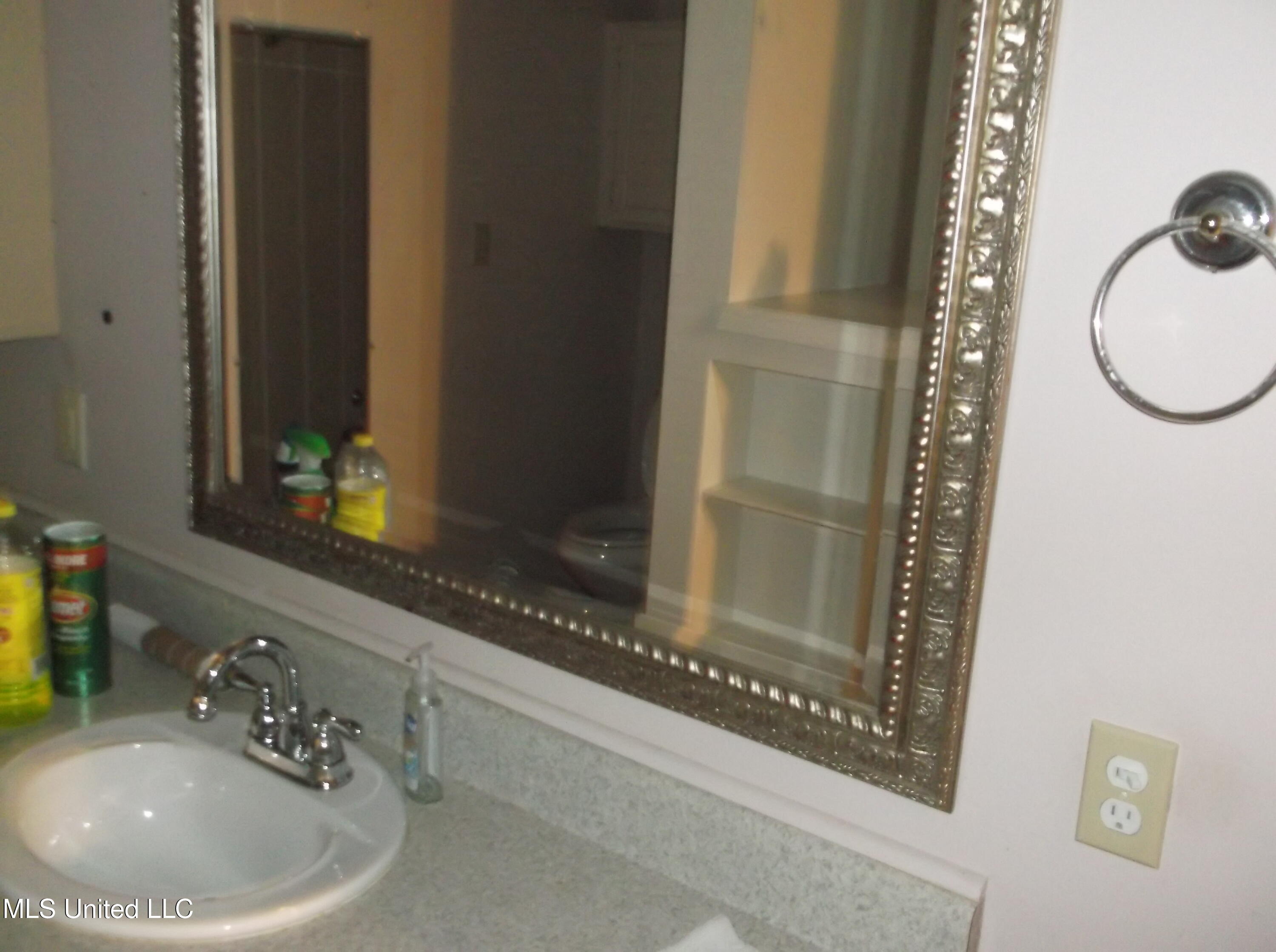 2113 Summit Holmesville Road McComb, MS 39648 - Photo 11 of 24 DSCF4649