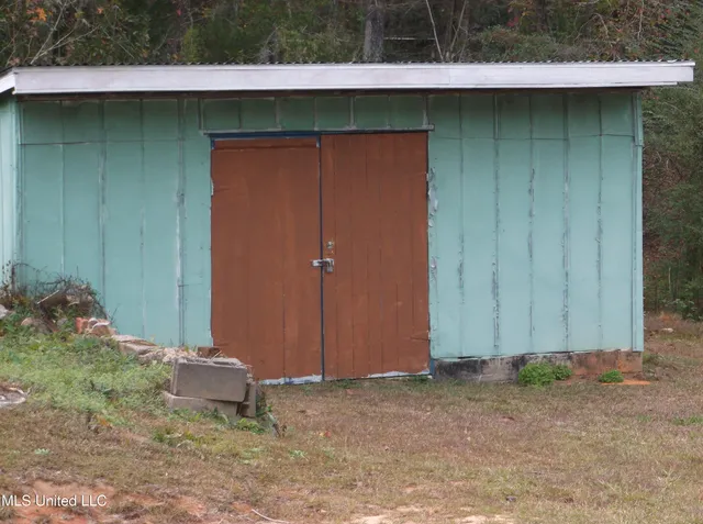 $149,000 | 2113 Summit Holmesville Road, McComb, MS 39648