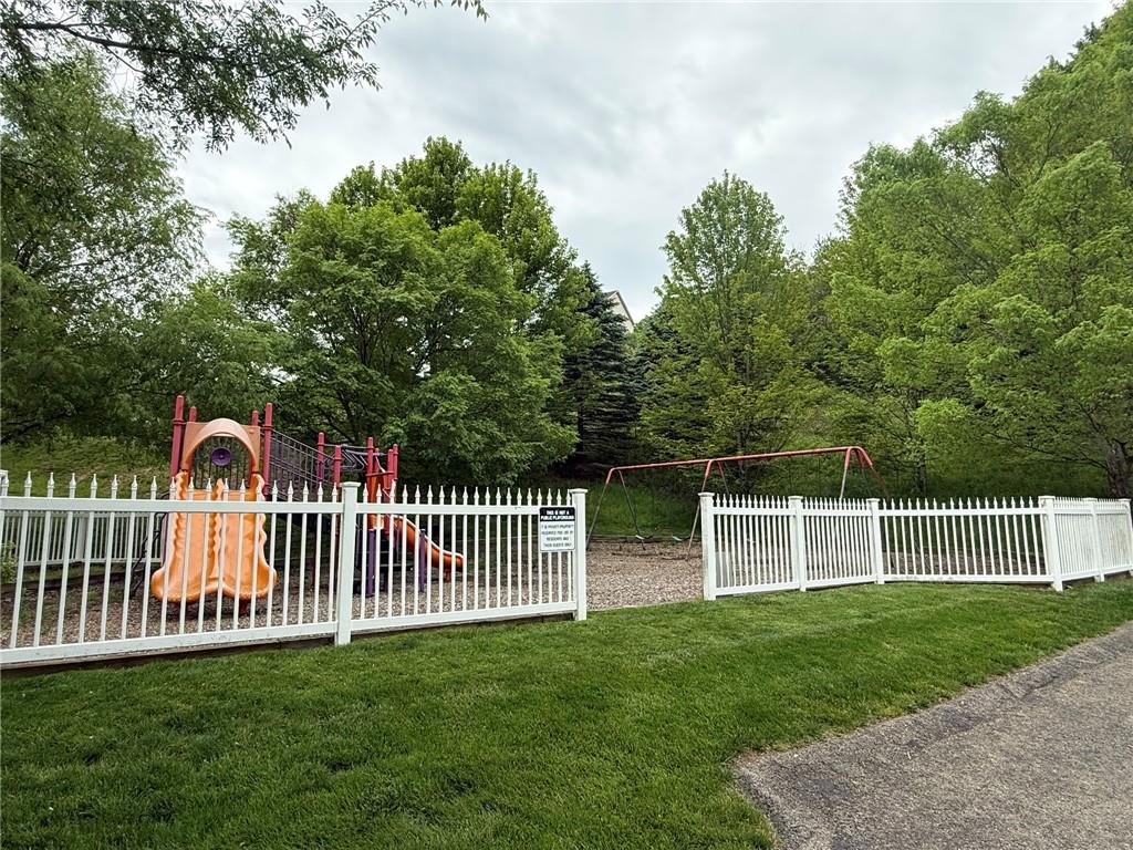 411 Chestnut Lane Apollo, PA 15613 - Photo 35 of 38 a view of a garden with a fence