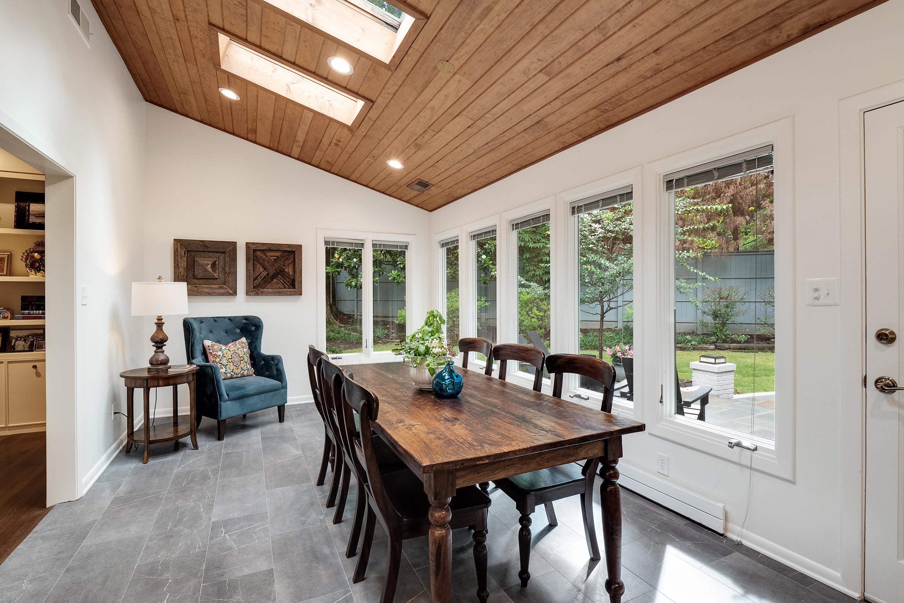 45 South Rose Road Memphis, TN 38111 - Photo 11 of 25 a view of a dining room with furniture window and outside view