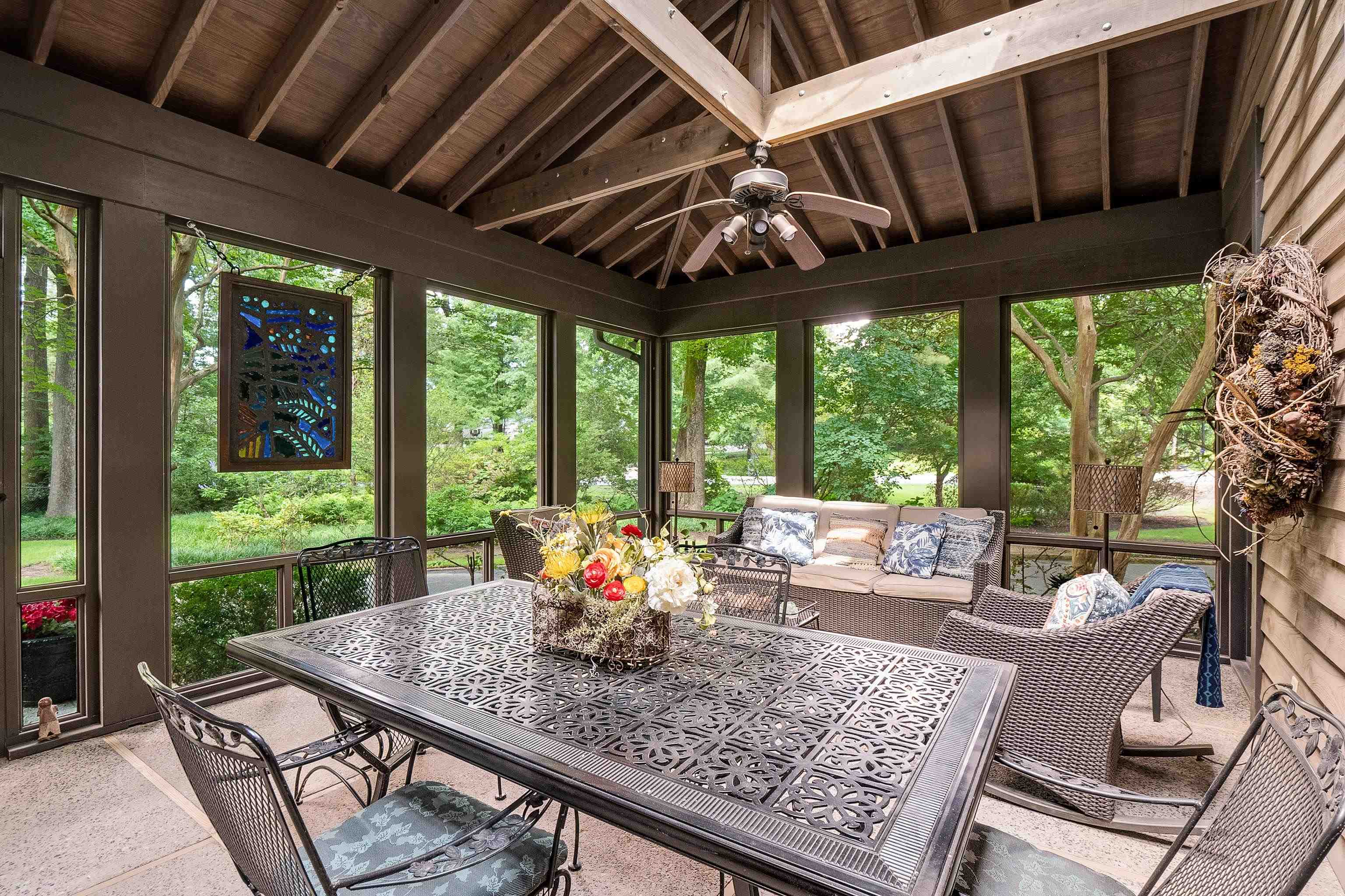 45 South Rose Road Memphis, TN 38111 - Photo 22 of 25 a view of a patio with a table and chairs