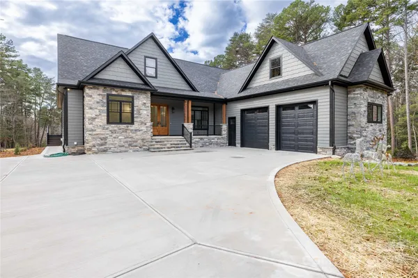 $1,185,000 | 341 Tradition Drive, Mount Gilead, NC 27306