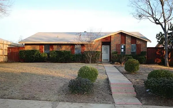 $235,000 | 2921 Collins Boulevard, Garland, TX 75044