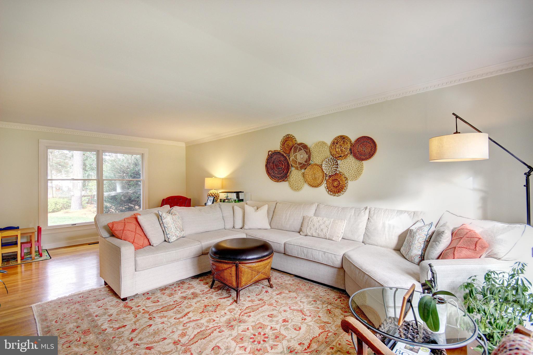 615 Douglas Road Salisbury, MD 21801 - Photo 5 of 29 Large Living Room