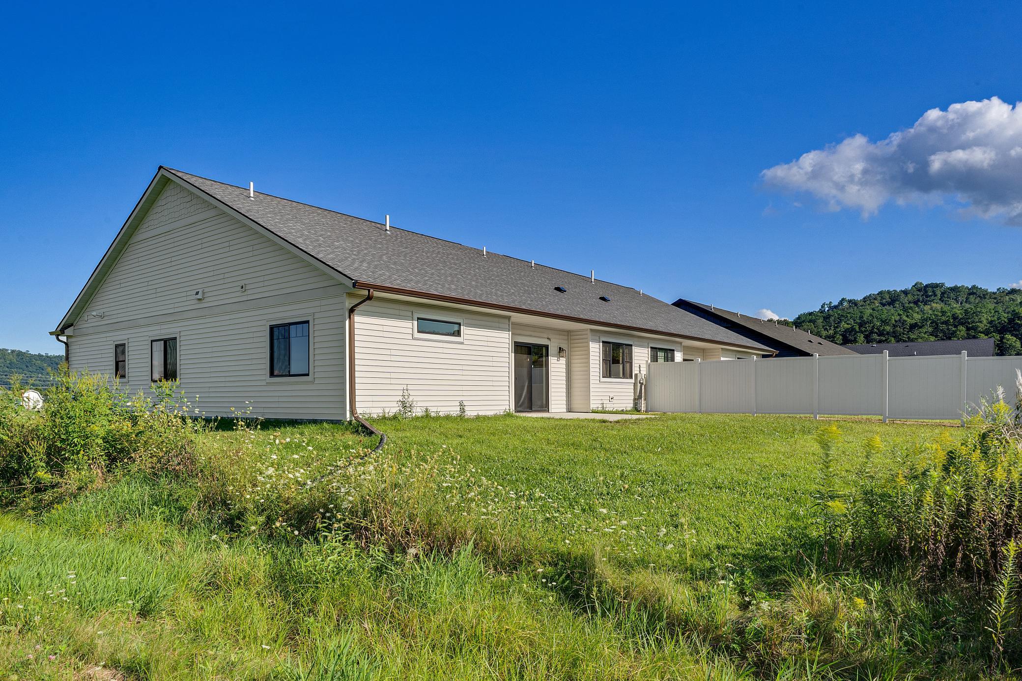 301 Stoddard Street Houston, MN 55943 - Photo 2 of 20