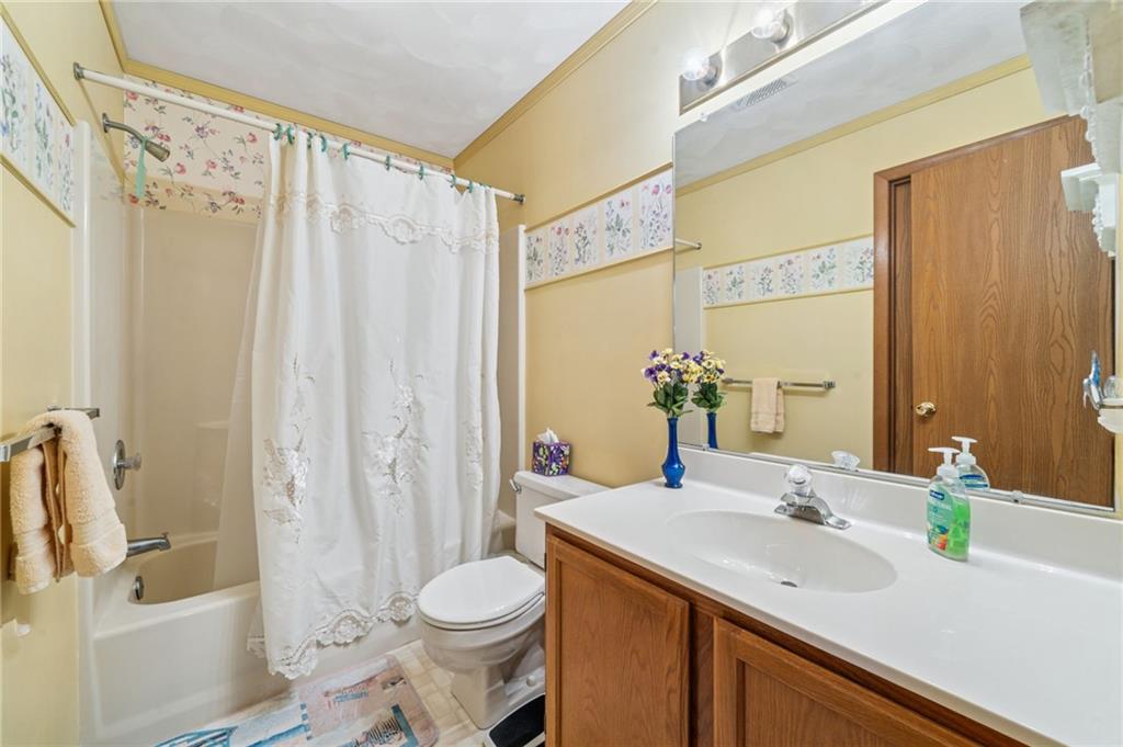 1923 South S Ridge Hidden Valley, PA 15502 - Photo 20 of 41 Gallery Image 20