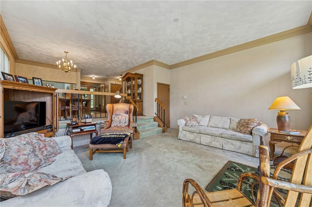 1923 South S Ridge Hidden Valley, PA 15502 - Photo 4 of 41 Gallery Image 4