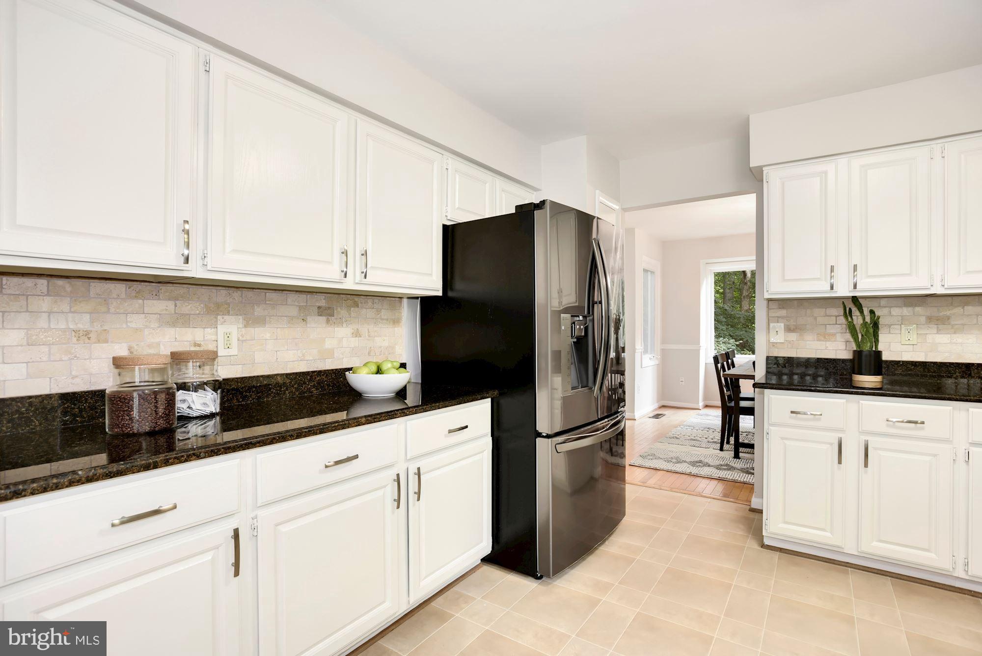 1573 Brass Lantern Way Reston, VA 20194 - Photo 17 of 46 Kitchen