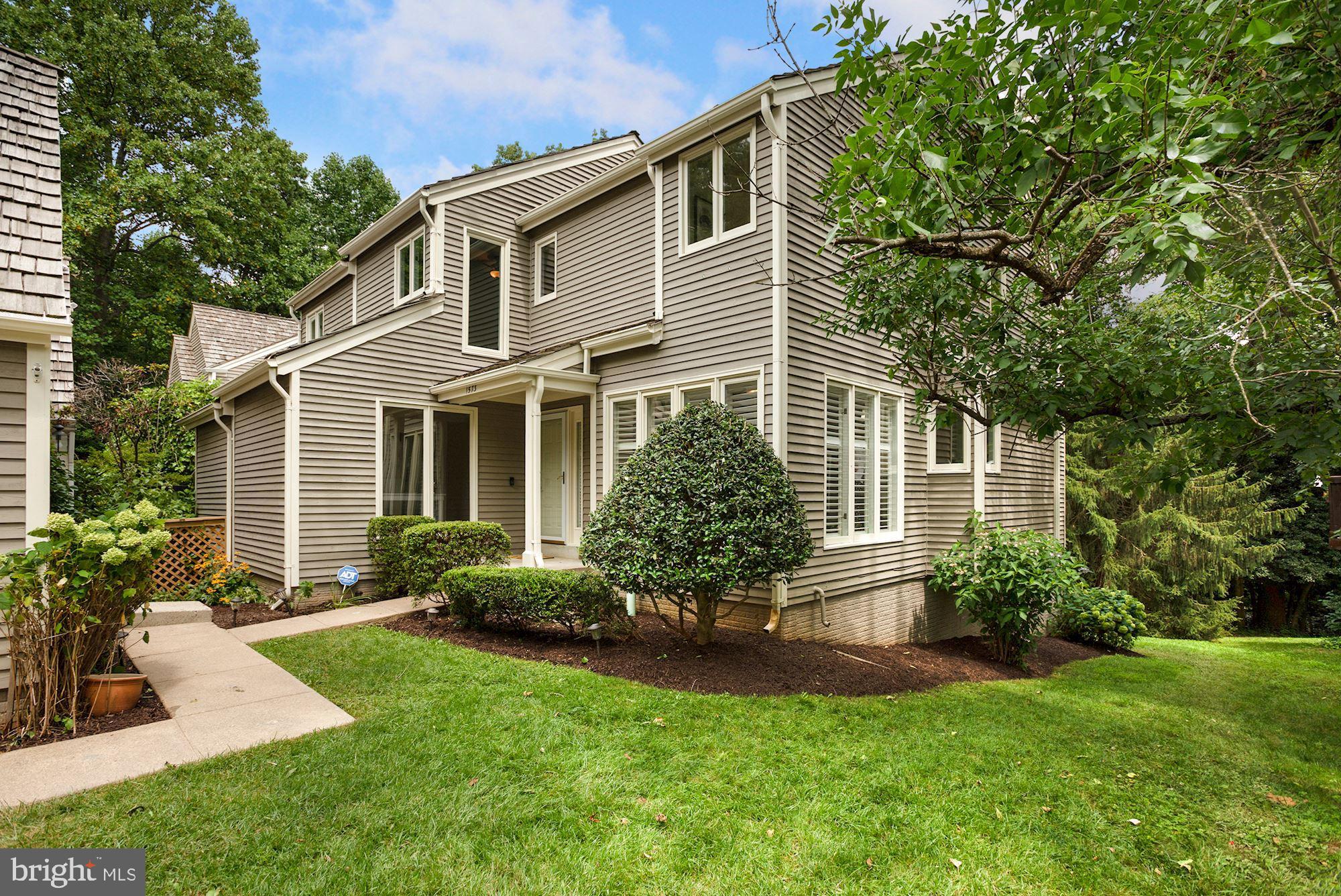 1573 Brass Lantern Way Reston, VA 20194 - Photo 2 of 46 Exterior