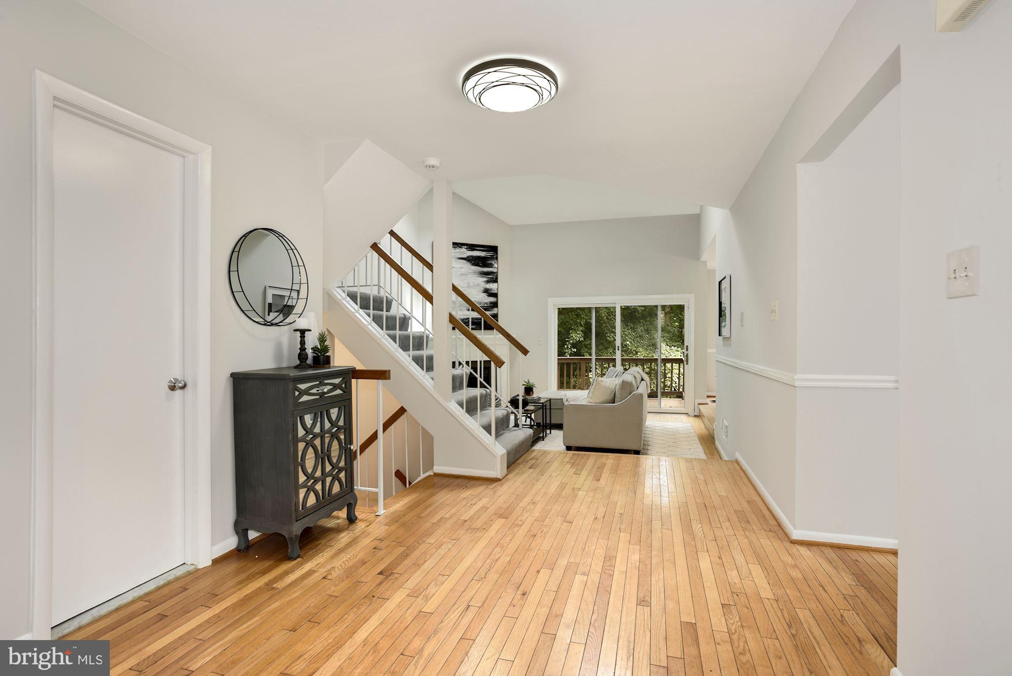 1573 Brass Lantern Way Reston, VA 20194 - Photo 7 of 46 Foyer