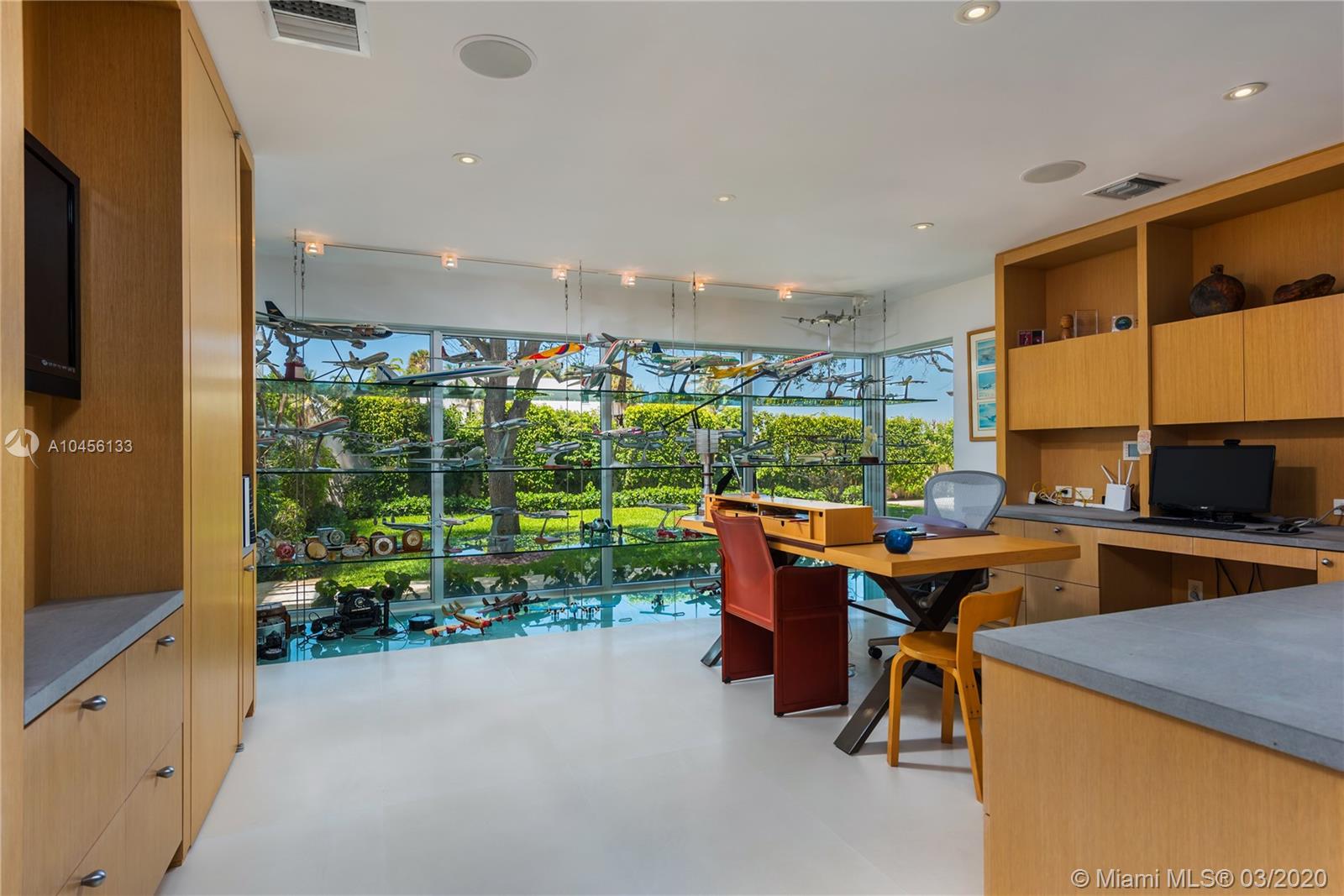 125 Ocean Boulevard Golden Beach, FL 33160 - Photo 15 of 23