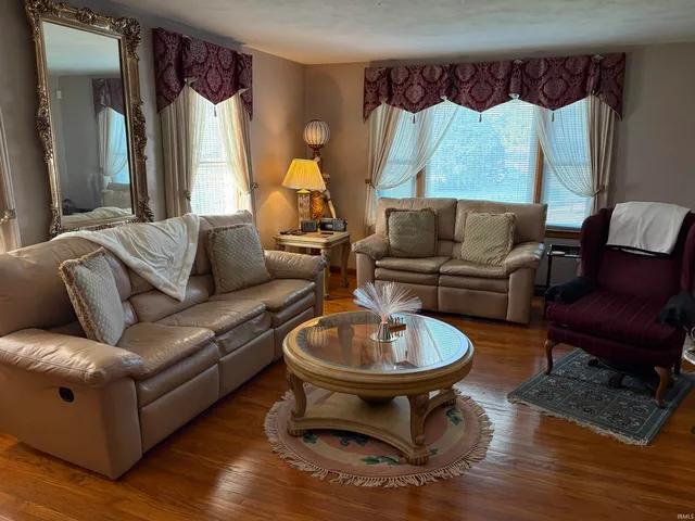 $335,000 | 1540 Troy Road, Washington, IN 47501