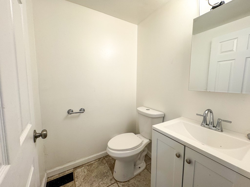 644 Ave D Rochester, NY 14621 - Photo 8 of 16