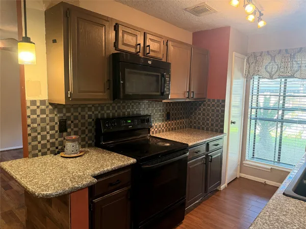 $179,000 | 2379 Briarwest Boulevard, Unit 93, Houston, TX 77077