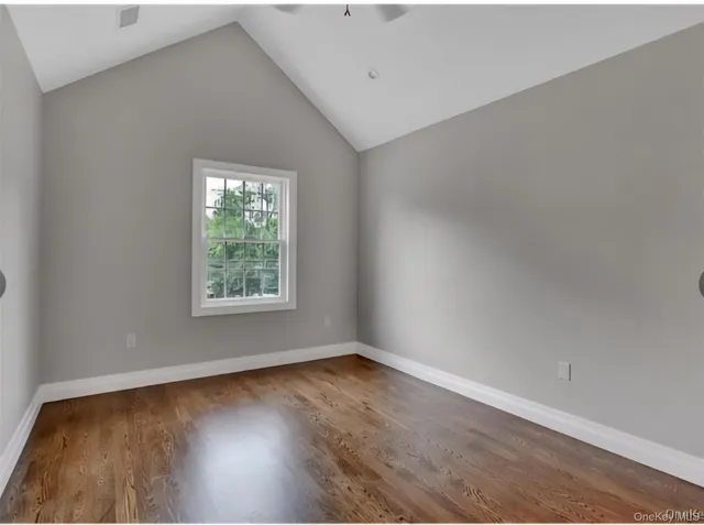 $3,700 | 9 Linda Lane, Unit 101, Pearl River, NY 10965