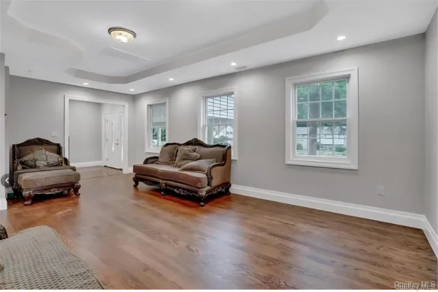 $3,700 | 9 Linda Lane, Unit 101, Pearl River, NY 10965